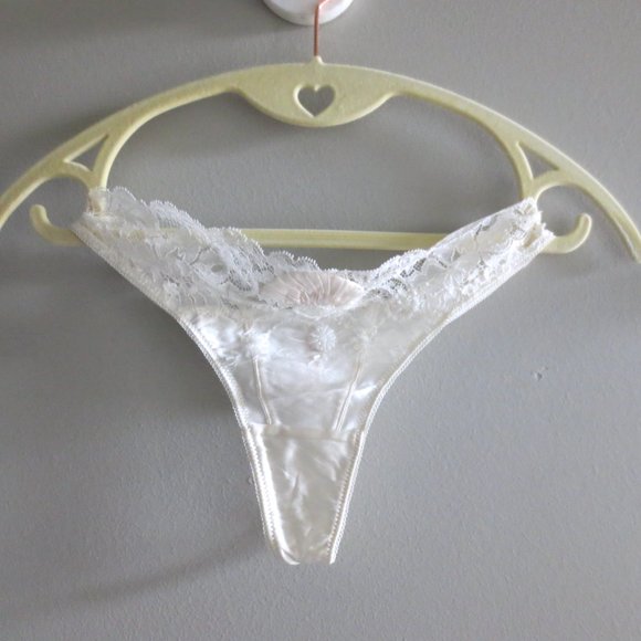 NEW EVE'S TEMPTATION SILK UNLINED FLORAL LACE BRA/PANTIES 2PC SET - Picture 15 of 16